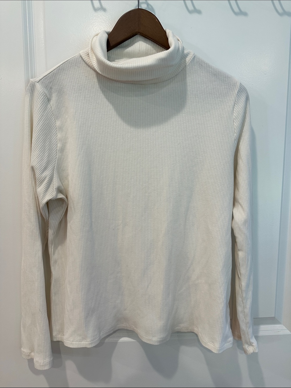 Old Navy Off-White Ribbed Turtleneck Sweater